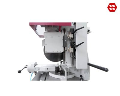 Convenient stroke adjustment of the saw blade 1