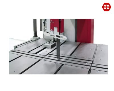 Precise band guides and effective chip cleaning 6